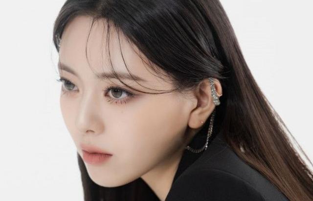 ITZY <CHECKMATE> 하드털이 Making Photo 유나