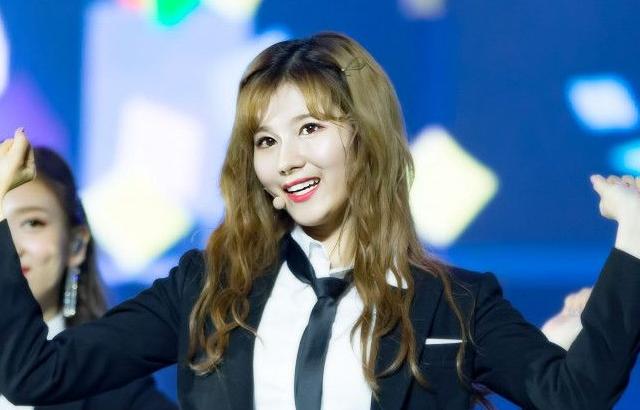 트와이스 사나