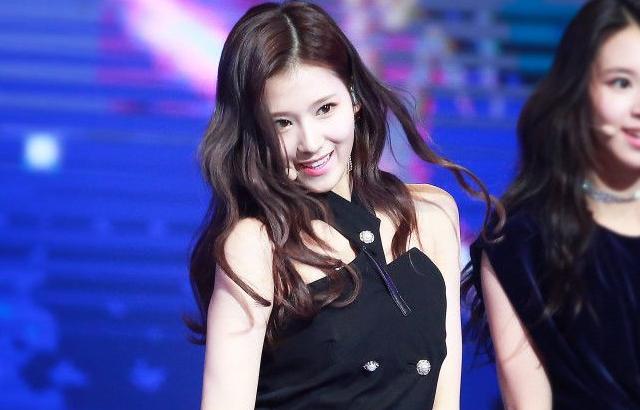 171229 가요대축제 사나 by White Heather 1229.jpg