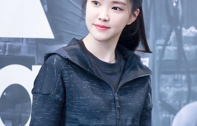 손나은