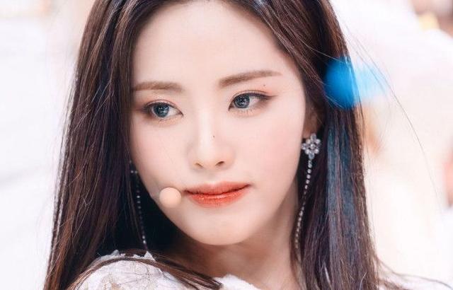 FROMIS9 Park Ji Won