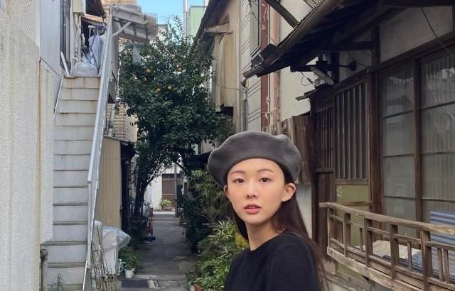 금새록