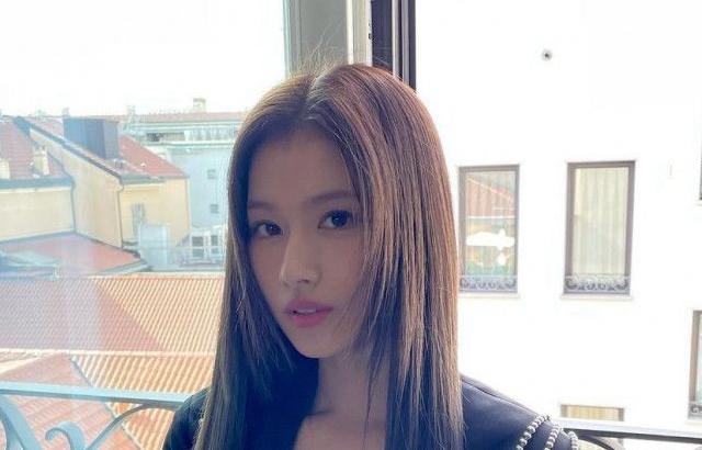 트와이스 사나