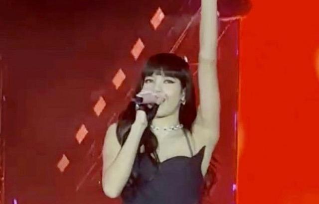 BLACKPINK LISA