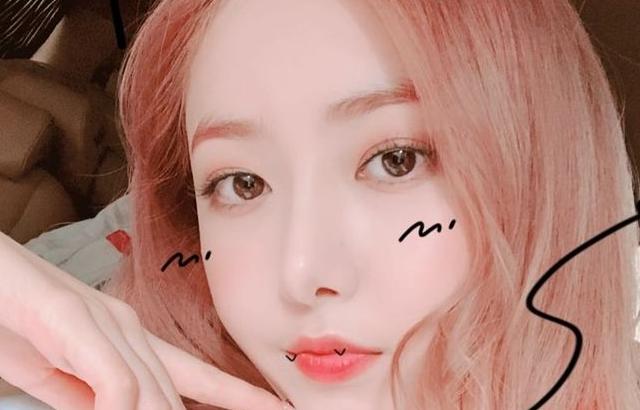 분홍신비 인스타스토리 + 예린 프롬