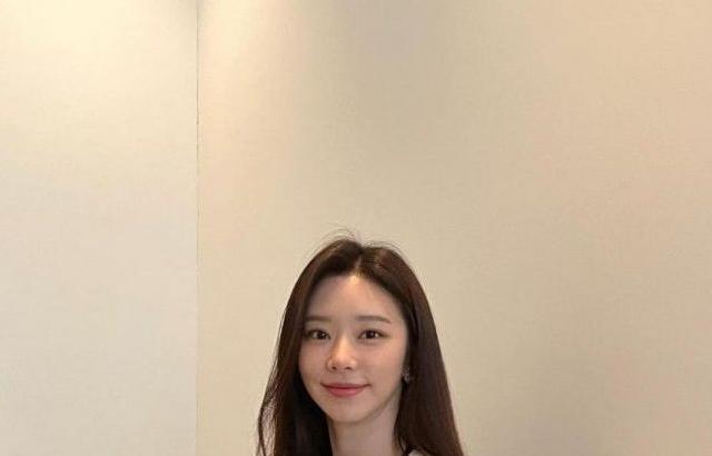 이주빈