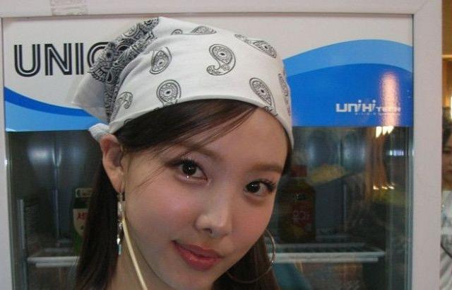 TWICE NAYEON