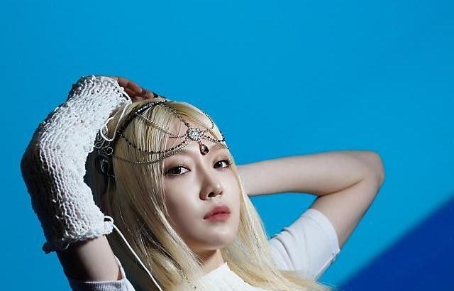 EVERGLOW 온다