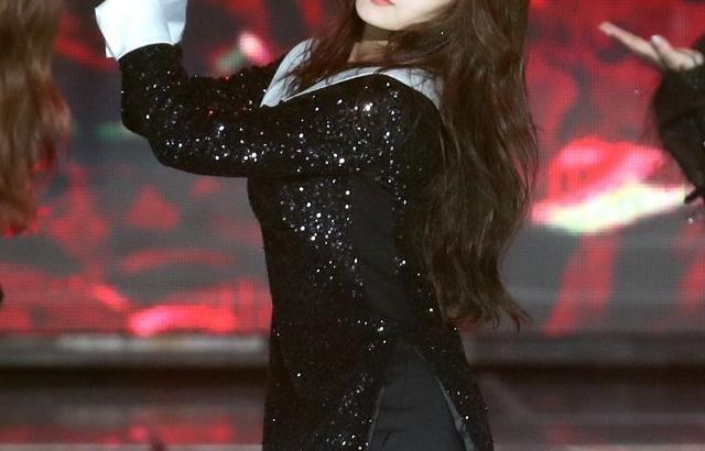 김민주