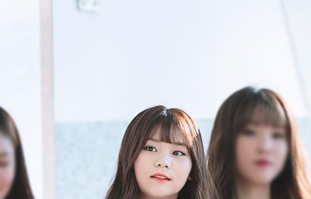 여자친구 엄지