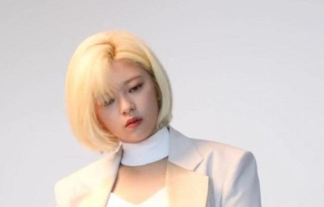 JEONGYEON