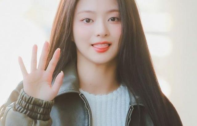 프로미스나인 이나경