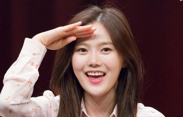 OH MY GIRL 효정