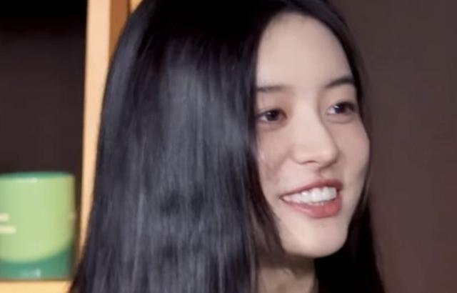 ILLIT 민주