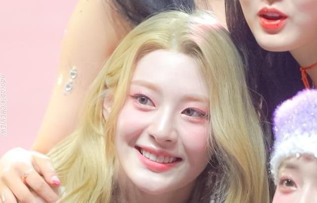 STAYC SIEUN