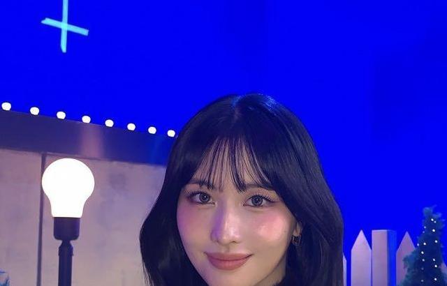 TWICE MOMO