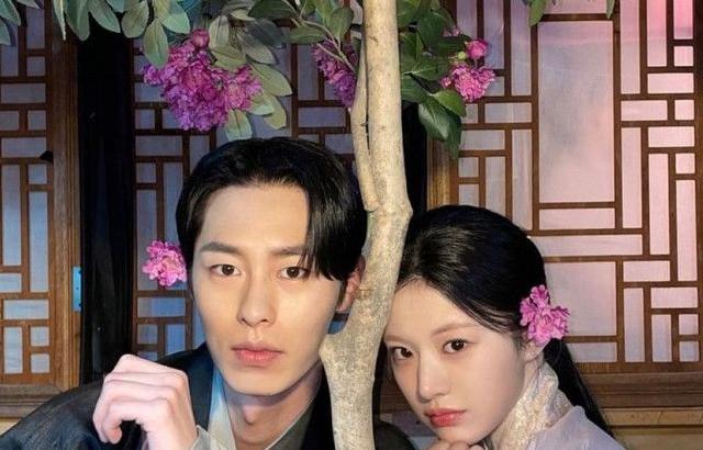 고윤정이 처음이라서 엄청 떨렸다는 키스신