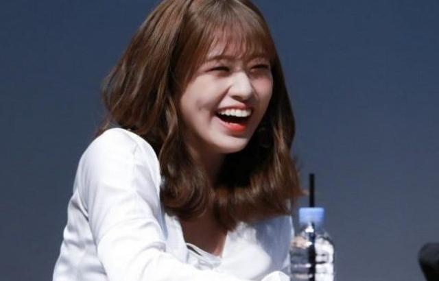 안유진