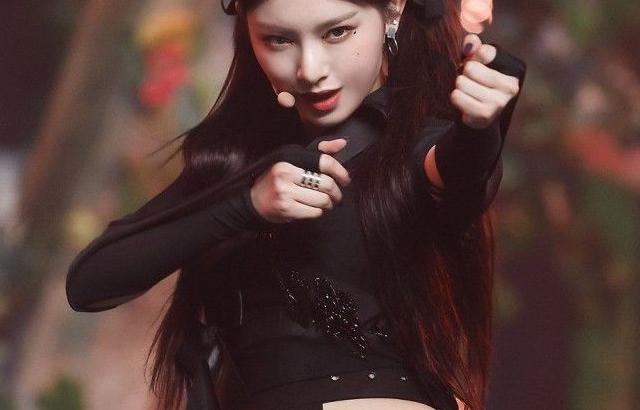 EVERGLOW 왕이런