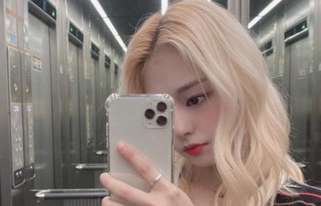 29일 공트 이나경 셀카
