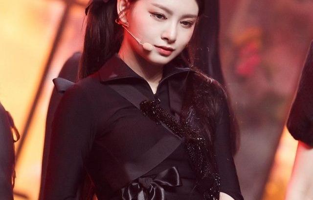 EVERGLOW 왕이런
