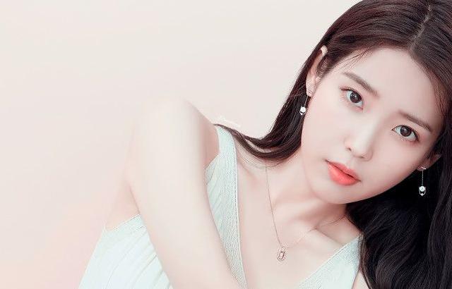 아이유 포토.