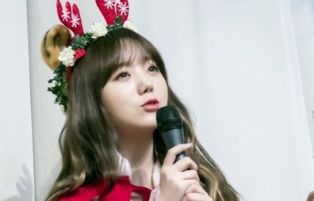 러블리즈 모닝 케이클로스 김지연