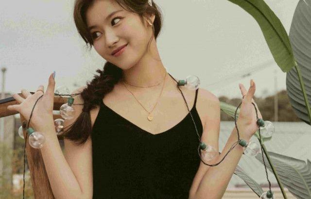 트와이스 사나