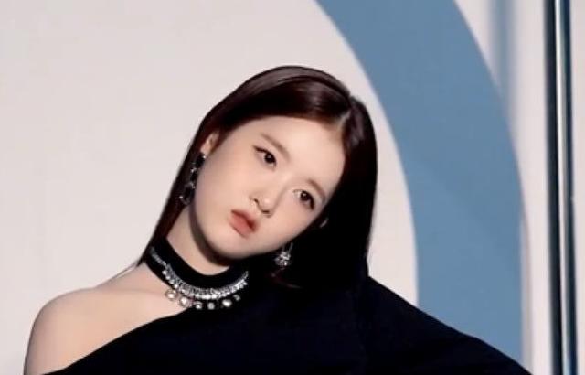 STAYC SIEUN
