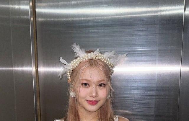PURPLE KISS PARK SU JIN  swan