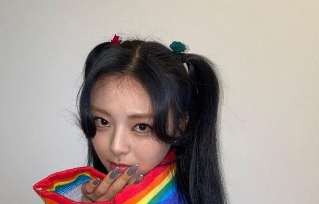 무지개 망토 유나