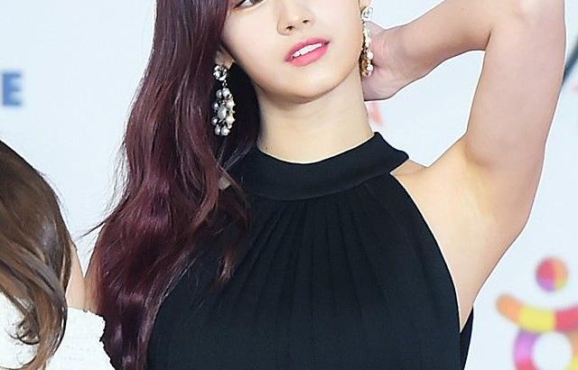 트와이스 사나