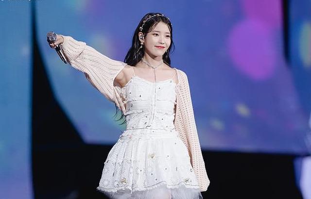 아이유 포토.