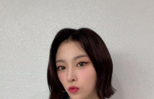 로켓펀치 윤경