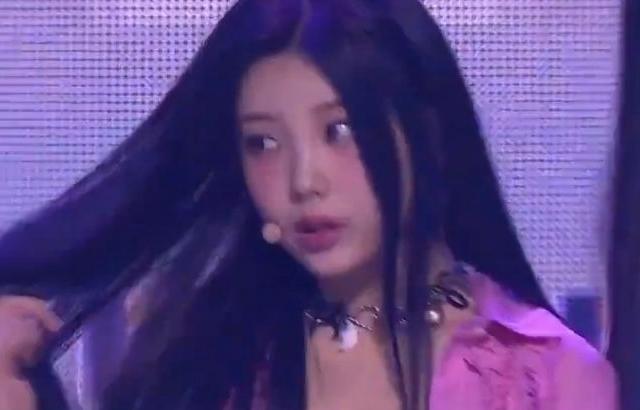 ILLIT 원희