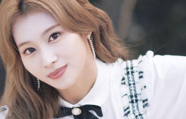 TWICE 사나