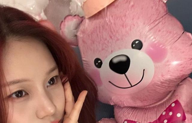 엄지 VIVIZ비비지