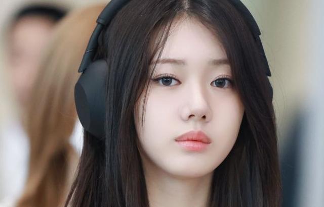 베이비몬스터 로라