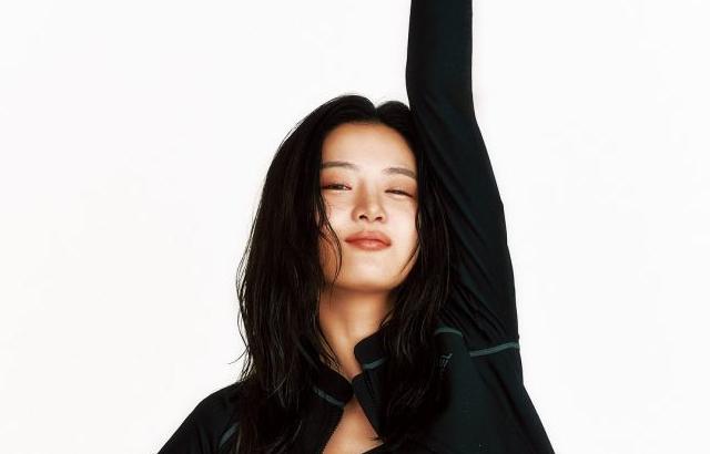 박주현 코스모폴리탄