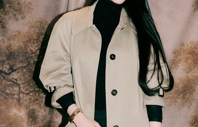 신예은 정은채 버버리 + 설윤