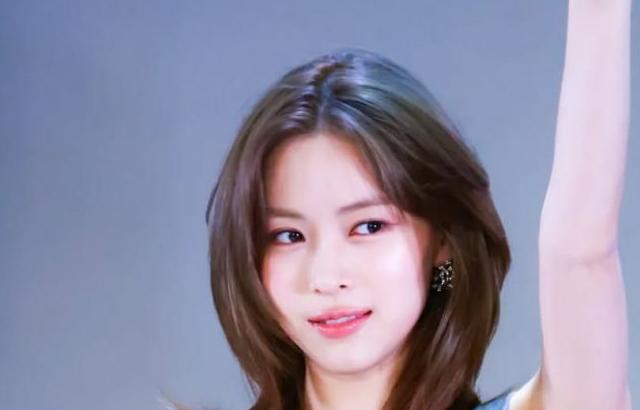 ITZY (있지) 류진