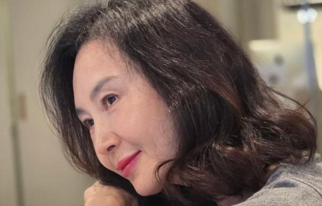 채시라