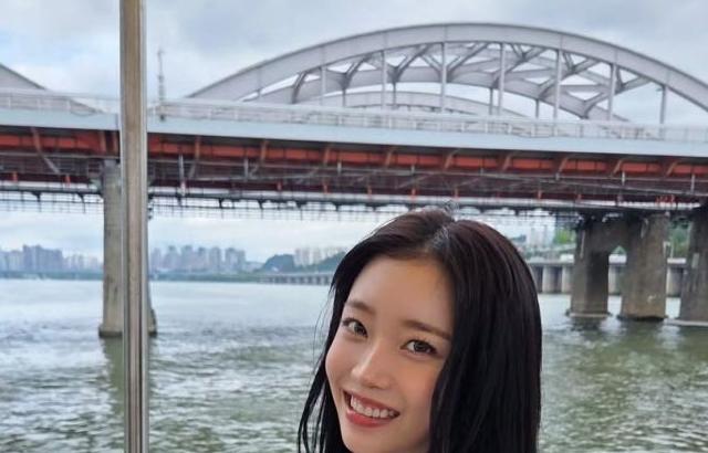 STAYC (스테이씨) 수민