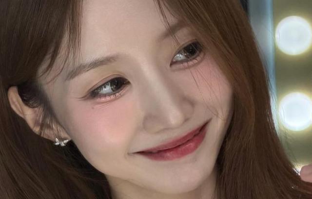 윤수빈 아나운서