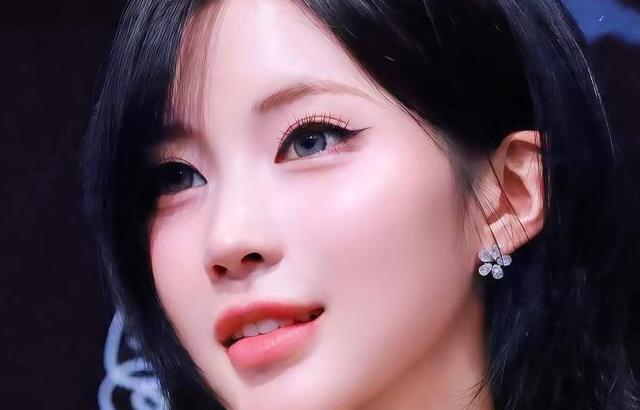 BABYMONSTER (베이비몬스터) 아사