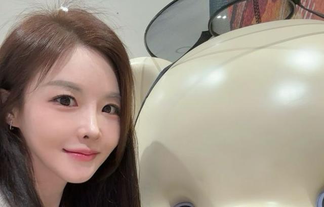 김효진 아나운서