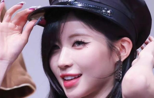 BABYMONSTER (베이비몬스터) 아사