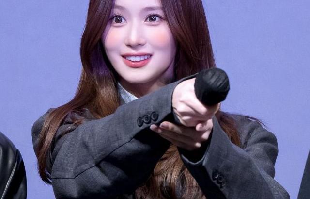 트와이스 사나