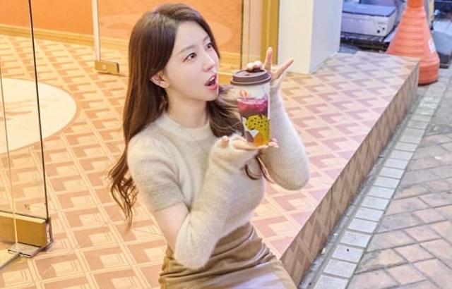 황유주 아나운서