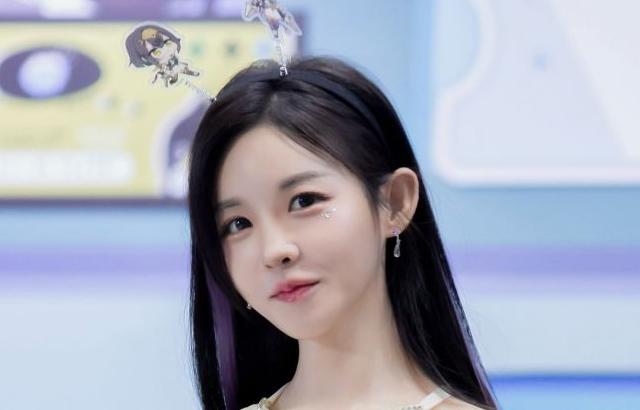 김효진 아나운서